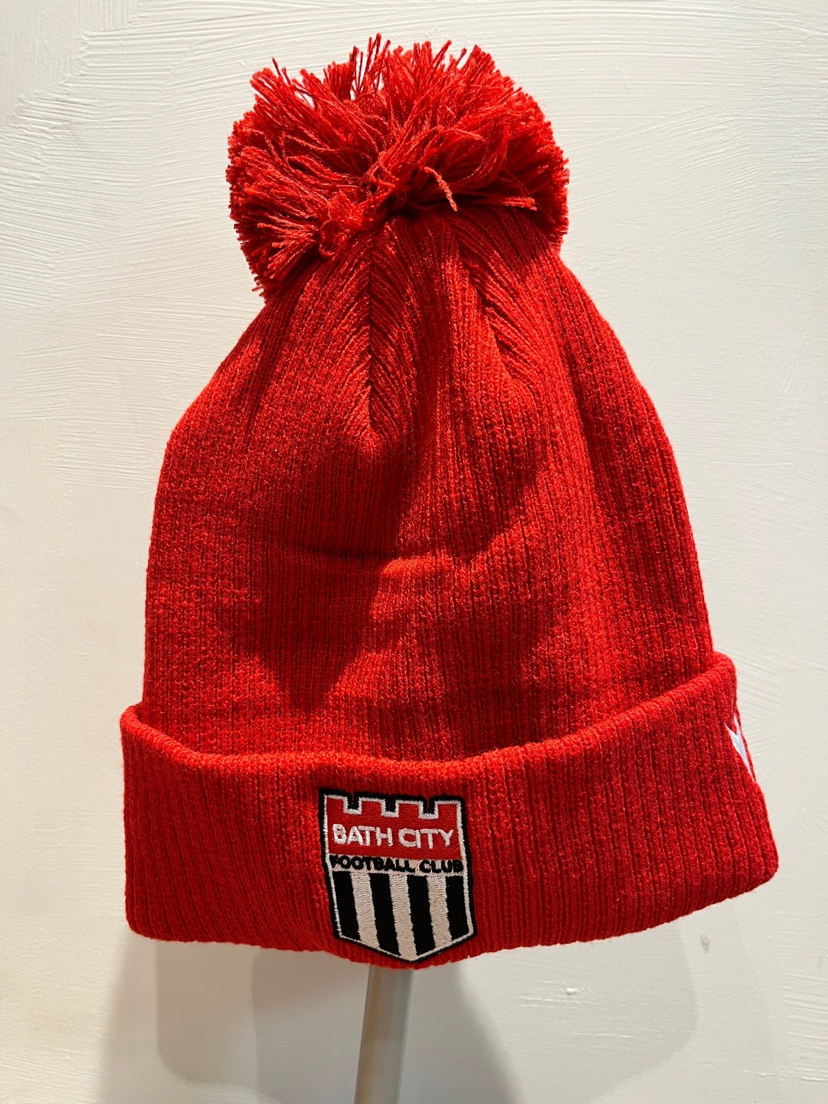 Bobble Hat - Red with Club Crest